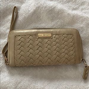 Urban expressions wallet